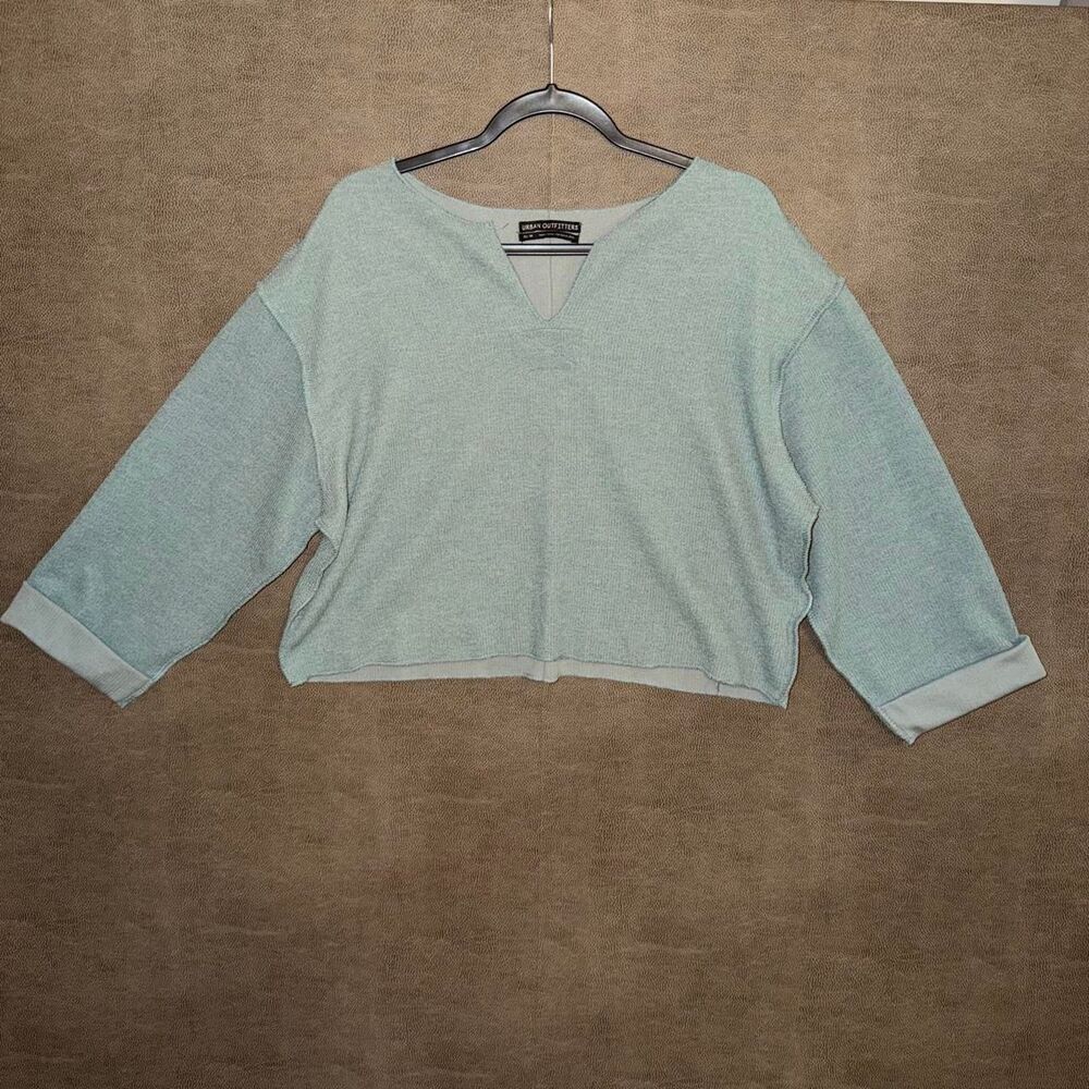 Urban Outfitters sage green cropped sweater with 3/4 sleeves